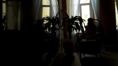 Siluet makyaj yapmak