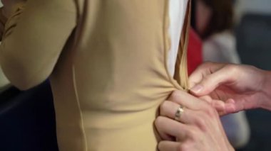 Artistik patinaj için soyunma kız