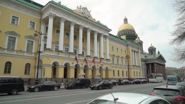 Sint-Petersburg, Rusland-27 april 2019: vier seizoenen Hotel — Stockvideo