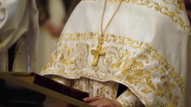 Kilisede düğün töreni