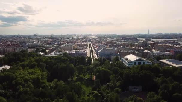 Вид с воздуха на Санкт-Петербург — стоковое видео