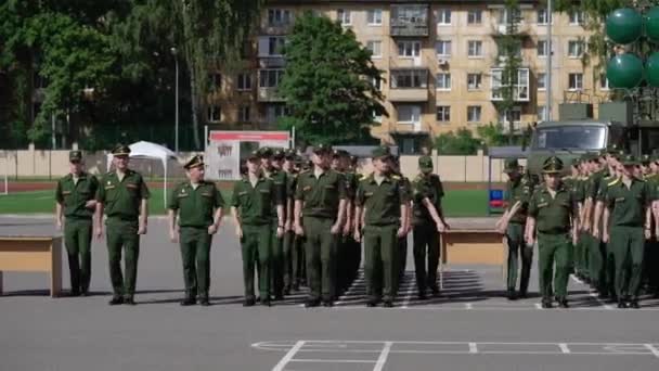 Saint-Petersburg, Oroszország-június 20, 2019: orosz hadsereg katonái — Stock videók