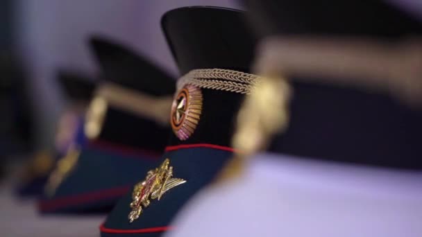 Offiziersmütze der russischen Armee — Stockvideo