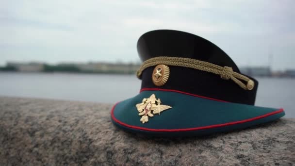 Russische legerofficieren Cap — Stockvideo