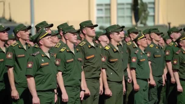 SAINT-PETERSBURG, RUSSIA - JUNE 20, 2019: Tentara Rusia — Stok Video