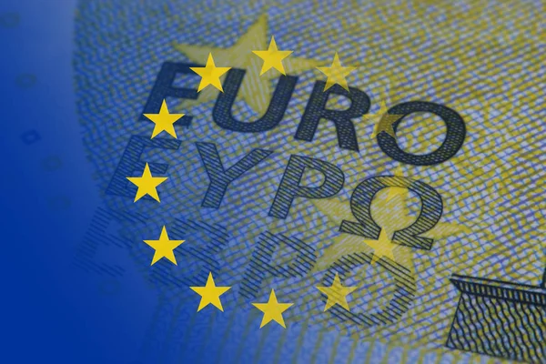 Флаг Евро Над Макро Банкнотой — стоковое фото