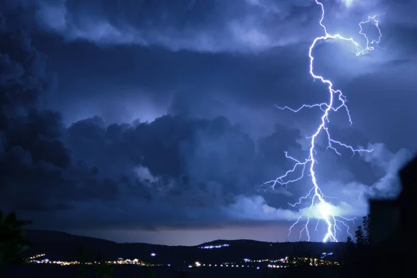 Tempesta Pericolosa Con Fulmini Fulmini — Foto Stock