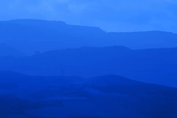 Montagnes Paysage Été Avec Des Couleurs Bleues Dégradé Sommets Montagne — Photo