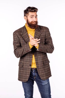 ellerini ovuşturarak işadamı