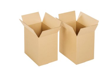 kazık beyaz zemin üzerine karton kutu