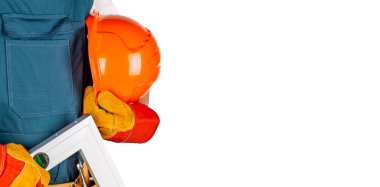 elinde turuncu kask ile işçi beyaz arka plan izole.