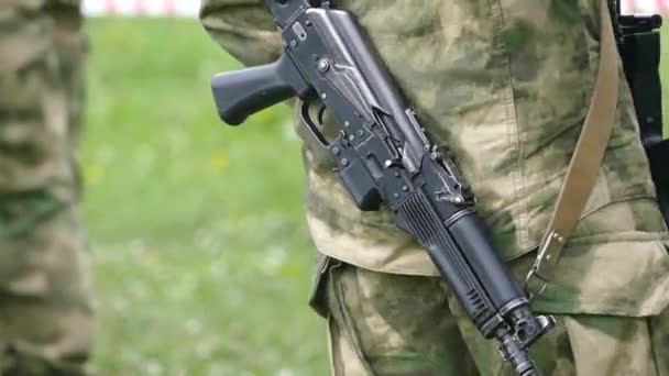 Military with arms, legs in protective form — Stock Video