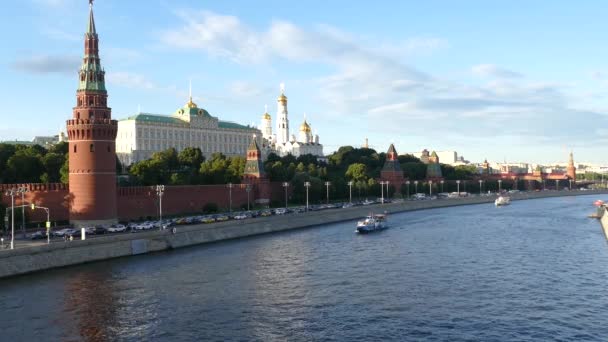 Rusland Moskou Moskou Kremlin Zomer Rivier Schepen — Stockvideo