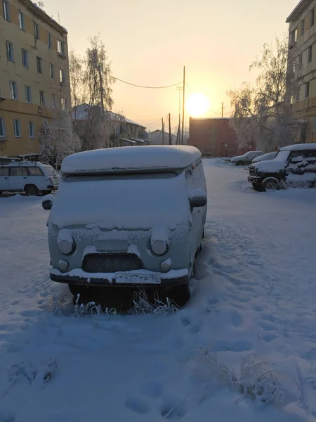 Inverno frio 40 graus Celsius, carro — Fotografia de Stock