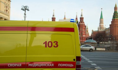 Kremlin 'e ambulans gönderin.