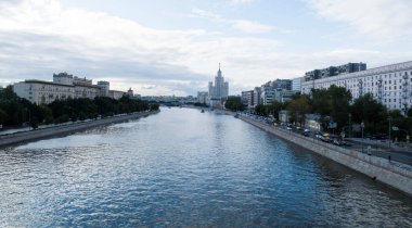 Moskova Nehri merkezinde yaz aylarında, Rusya