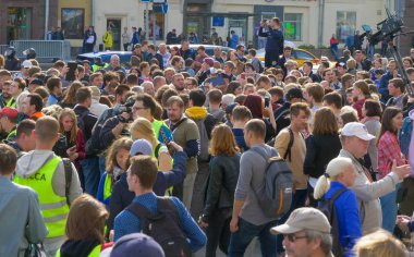 Moskova'da Tverskaya protestocular kalabalık