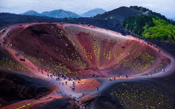 Etna Milli Parkı krater, Catania, Sicilya ile volkanik manzara panoramik