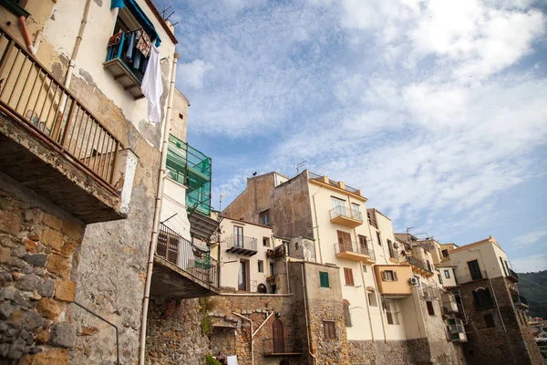 Hermosa Vista Antigua Ciudad Medieval Cefalu Pequeña Ciudad Mar Sicilia —  Fotos de Stock