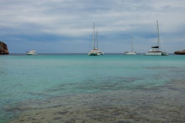 Güzel plaj Mallorca, İspanya. Yaz. Tatil. Deniz suyu.