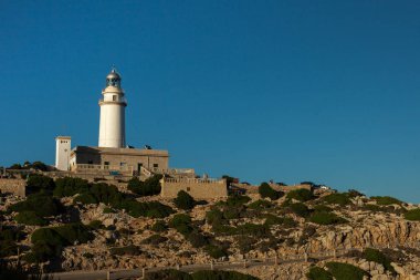Günbatımı gökyüzü doğa manzara de Formentor kap içinde Mallorca balearic Islands, İspanya Kuzey.