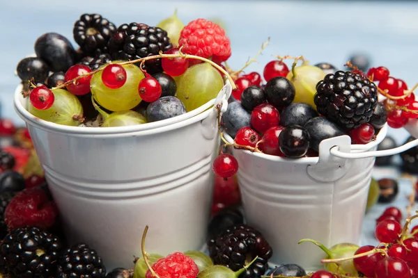 Verschiedene Frische Sommerbeeren Ansicht Von Oben Beeren Mischen Fruchtfarbe Lebensmittel — Stockfoto