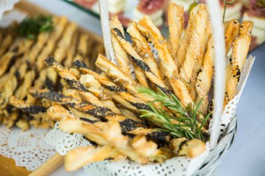 Gıda düğün olay tablo yemek servisi. Büfe doğrultusunda düğün. Lezzetli meze yakın çekim. 