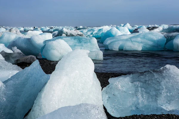 Алмазный Пляж Исландии Лед Черном Пляже Возле Ледниковой Лагуны Джоколсарлон — стоковое фото