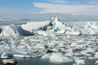 Ünlü Glacier Lagoon, İzlanda'nın buzullar. Buzul lagün bay güzel soğuk manzara resmi. İzlanda'nın eşsiz doğa. Buz manzara.