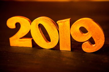 Yeni yıl kavramı. Happy New Year Banner altın 2019 numaraları ile. Yaratıcı arka plan 2019. 