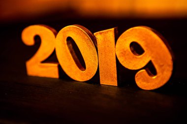 Yeni yıl kavramı. Happy New Year Banner altın 2019 numaraları ile. Yaratıcı arka plan 2019. 