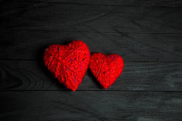 Tarjeta Felicitación San Valentín Corazones Hechos Mano Mesa Madera Fondo — Foto de Stock