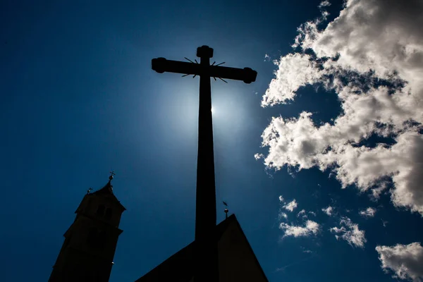 Concepto Cruz Religión Símbolo Silueta Sobre Cielo Concepto Fondo Religioso —  Fotos de Stock