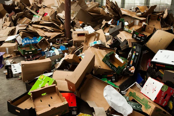 치시나우 몰도바 2019년 24일 몰도바 치시나우의 쓰레기 재활용 별도의 가비지 — 스톡 사진