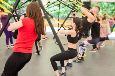 Chisinau, Moldova - 25 Mayıs 2019: Spor müsabakaları Açık havada Chisinau, Moldova. Fitness, spor, zafer, başarı ve sağlıklı yaşam tarzı kavramı. Açık havada spor yapan genç sporcular.