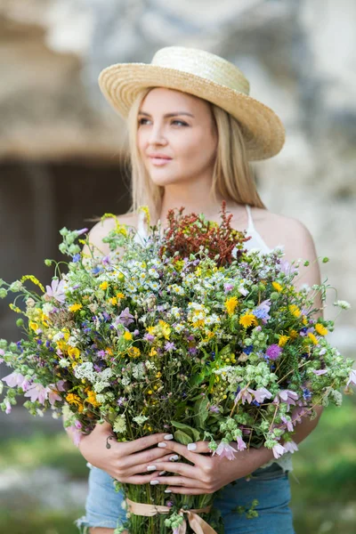 Bella Donna Viso Ritratto Bellezza Cura Della Pelle Concetto Fashion — Foto Stock