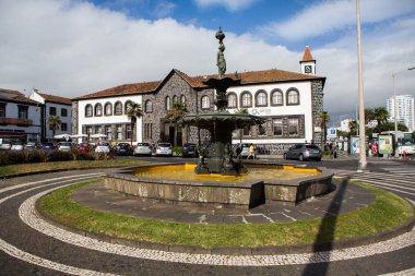 Sao Miguel Adası 'ndaki Azores' in başkenti Ponta Delgada 'da şehir manzarası