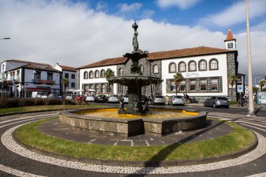Sao Miguel Adası 'ndaki Azores' in başkenti Ponta Delgada 'da şehir manzarası