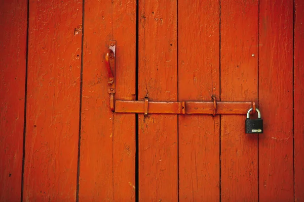 Rojo Hermoso Texturizado Puertas Viejas Madera Viejas Puertas Grandes Texturizadas — Foto de Stock