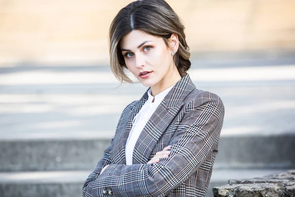 Retrato Bela Mulher Negócios Elegante Beleza Natural Mulher Loira Com — Fotografia de Stock