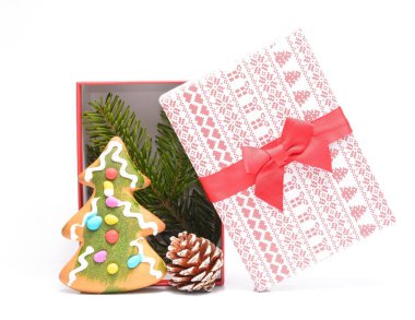  Noel zencefilli kurabiye - Noel ağacı heykelcik