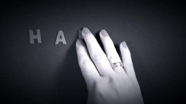 Mutlu Doğum günü dileği alfabe el animasyon ile yazma