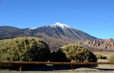 teide Milli Parkı ve dağ manzarası. Tenerife, Kanarya Adaları. 