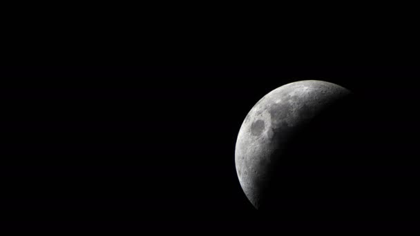 De beweging van de maan in donkere zwarte avondlucht time-lapse. 4k video — Stockvideo