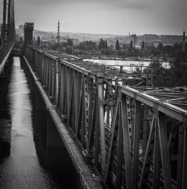 Dnepropetrovsk şehir Köprüsü'nden görüntülemek