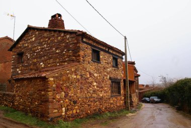 Sonbahar peyzaj kırmızı şehirlerinden birinde İspanya Villacorta