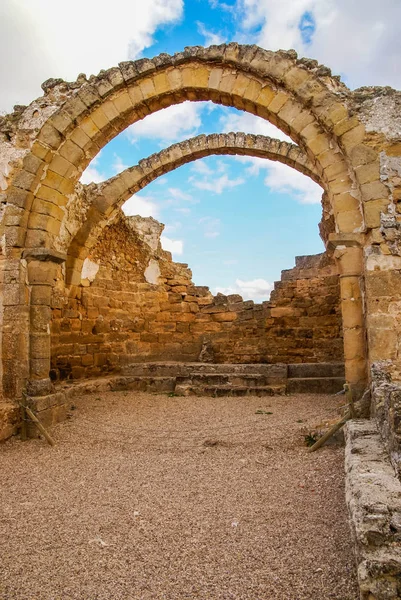 Bild Der Ruinen Einer Mittelalterlichen Kirche Recopolis Spanien — Stockfoto