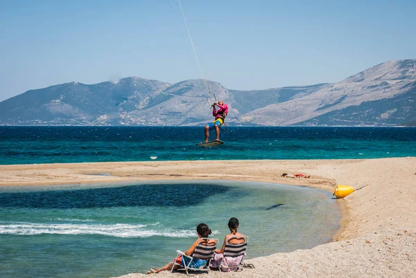 Plage Dorée Marmari Grèce Juin 2012 Sky Surfers Jouant Sur — Photo