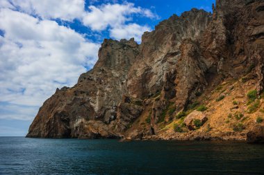 Deniz manzarası Koktebel yakınındaki görüntü dağ Crimea'da Karadağ ile