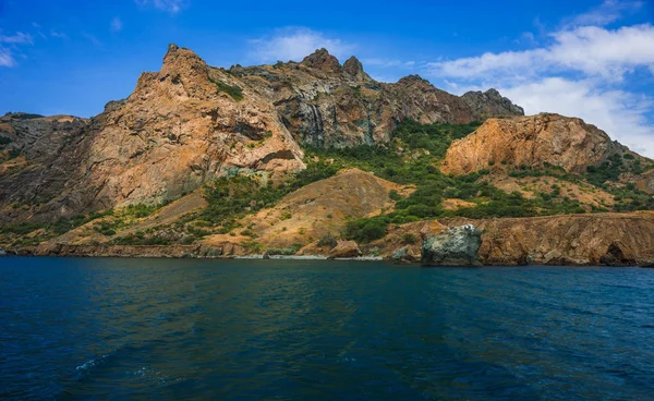 Imagem Paisagem Marinha Perto Koktebel Com Karadag Montanha Crimeia — Fotografia de Stock